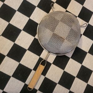Vintage Metal 2 Layer Mesh Veggie/Pasta Strainer w/Wood in Handle